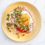 Sandwich with Ham Tomato Fried Egg and Pickle Salsa (Strammer Max)