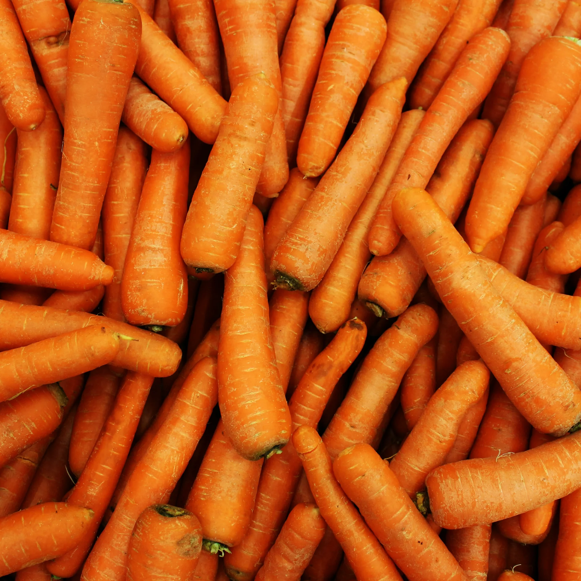 Skin Glowing Pineapple Carrot Juice