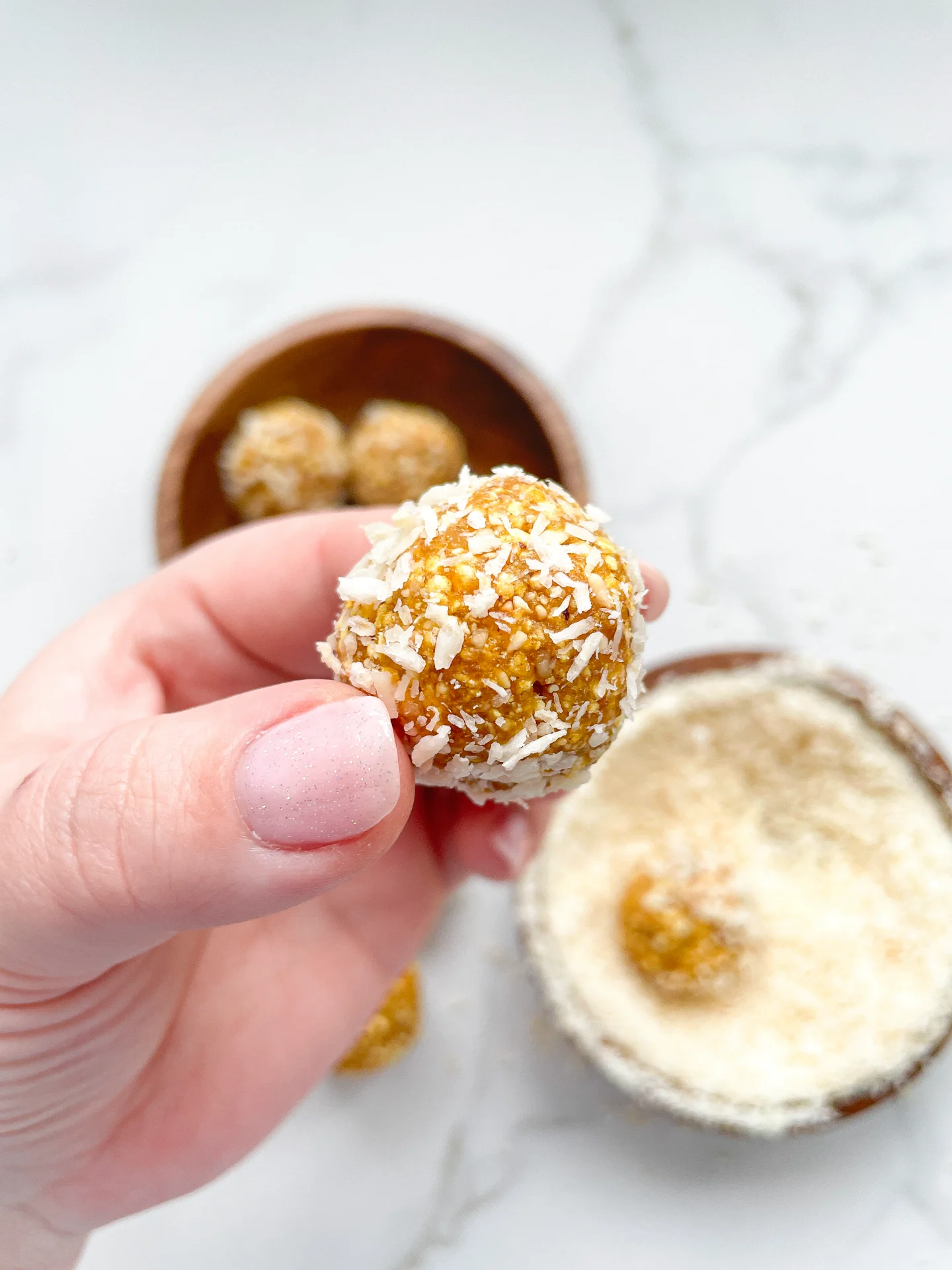 Apricot Cashew Honey Bliss Balls