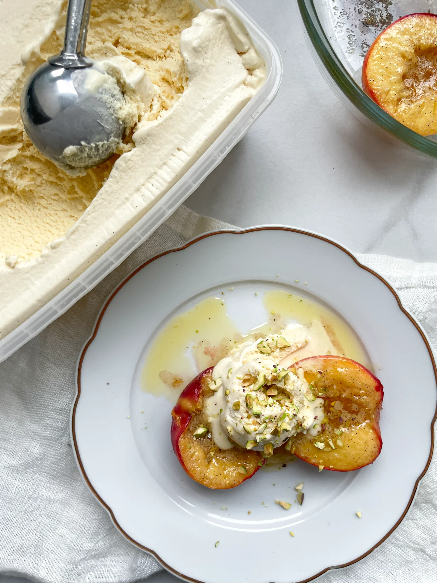 Brown Sugar Vanilla Baked Peach