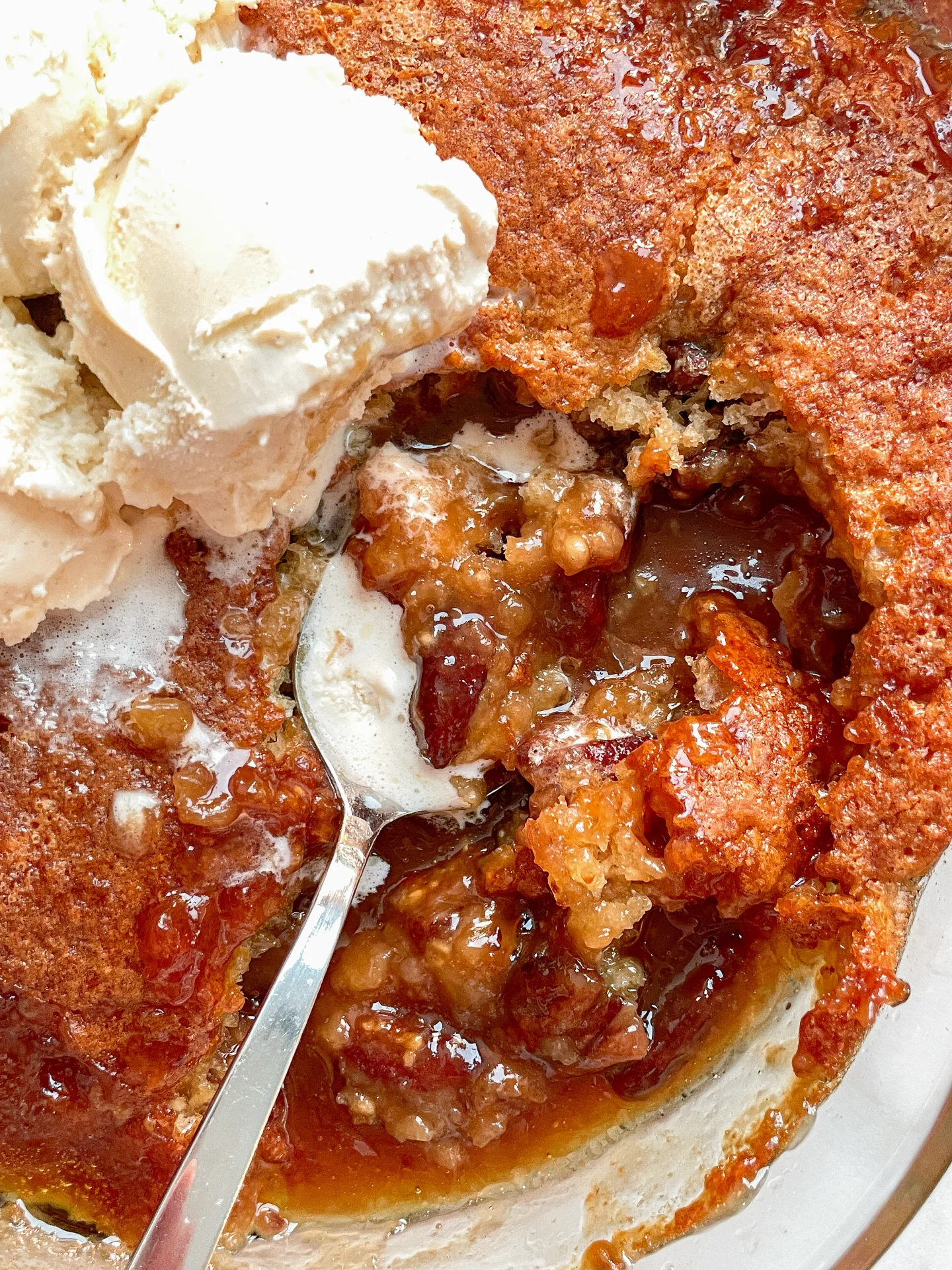 Pecan Caramel Pie Cobbler