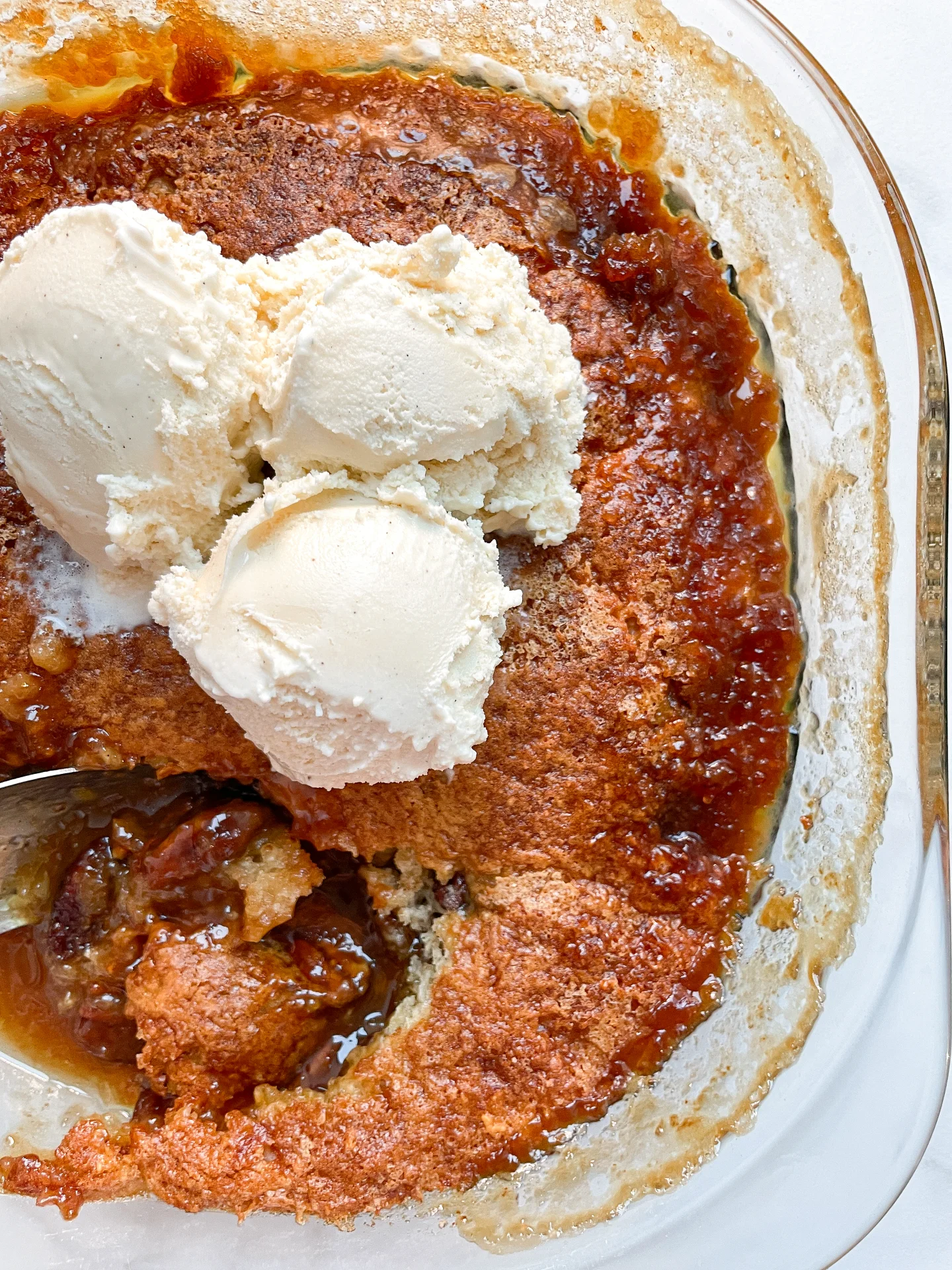 Pecan Caramel Pie Cobbler