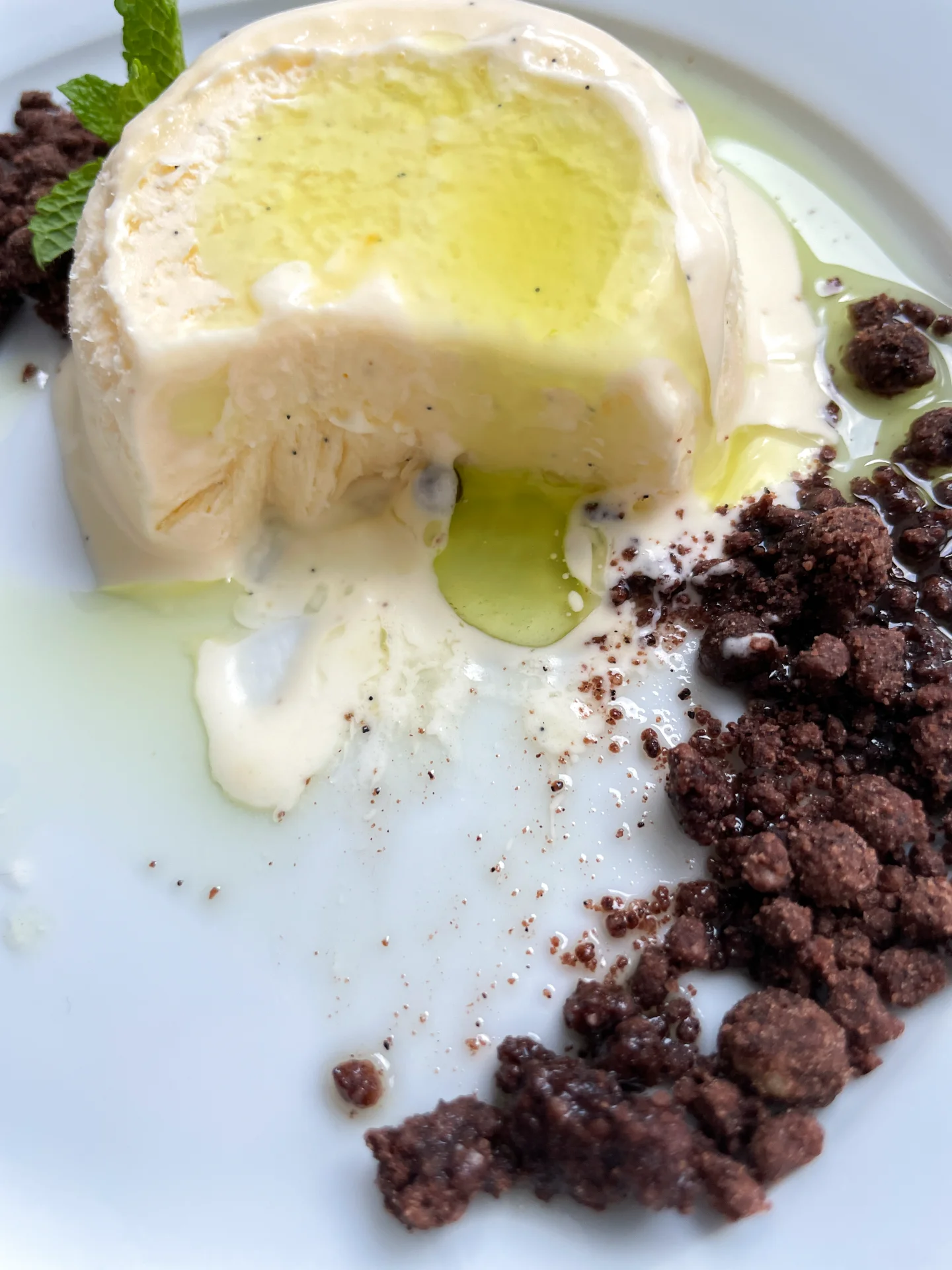 Vanilla Parfait with Chocolate Soil