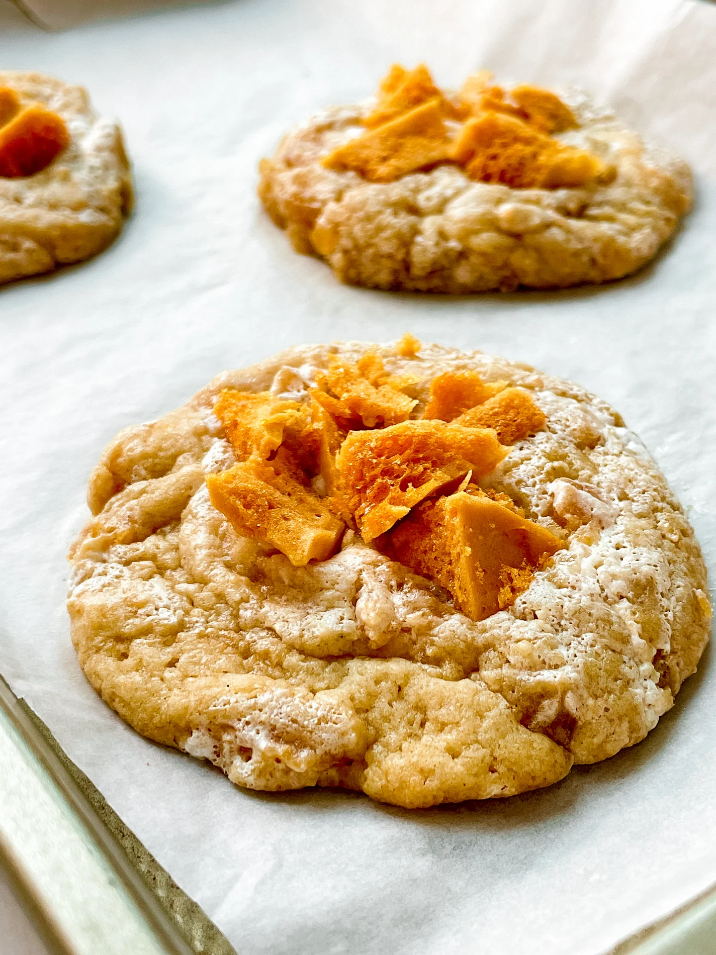 Honeycomb Apricot Marshmallow Fluff Cookies