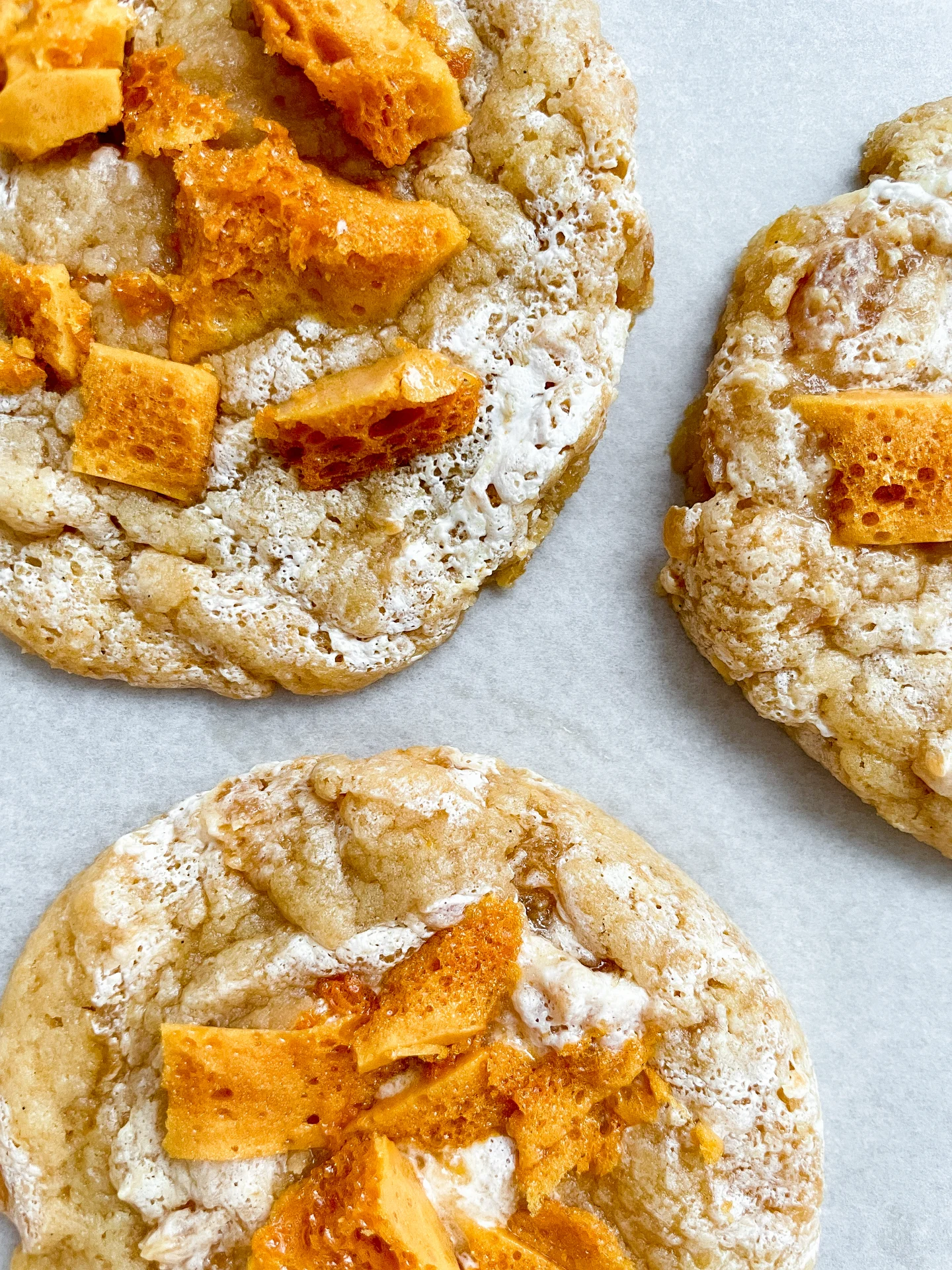 Honeycomb Apricot Marshmallow Fluff Cookies