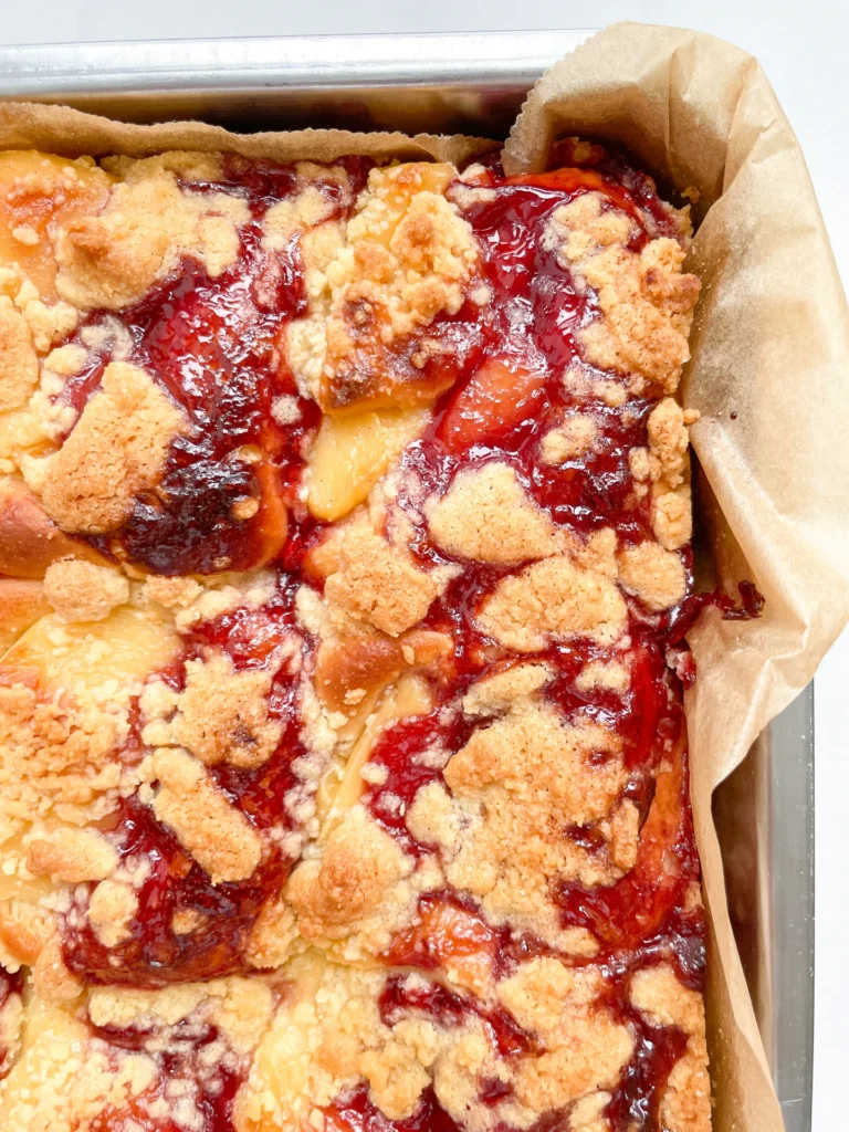 Vanilla Cream and Strawberry Jam Streusel Buns